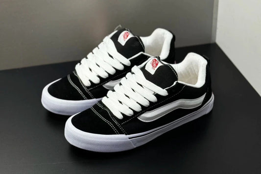 VANS KNU SCHOOL